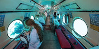 tau-ngam-du-lich-cho-45-du-khach-quoc-te-chim-o-bien-do-2.jpg