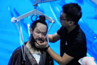 chum-anh-trung-tam-mua-sam-robot-o-trung-quoc-03.jpg