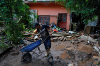 chum-anh-lu-lut-tan-pha-mexico-1005-04.jpg