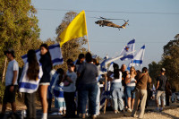 chum-anh-cac-con-tin-tro-ve-israel-07.jpg