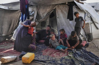 chum-anh-cuoc-chien-sinh-ton-o-dai-gaza-0805-01.jpg