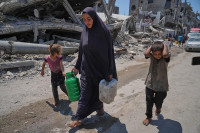 chum-anh-cuoc-chien-sinh-ton-o-dai-gaza-0805-02.jpg