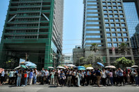 hinh-anh-dong-dat-manh-o-myanmar-gay-hoang-loan-o-bangkok-10.jpg