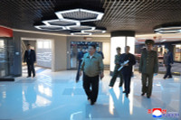 kim-jong-un-gioi-thieu-trung-tam-tro-choi-dien-tu-300-cho-ngoi-4.jpg