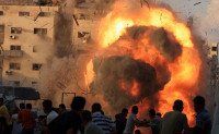 chum-anh-israel-doi-bom-thanh-pho-gaza-03.jpg