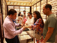 vang-dubai-2.jpg