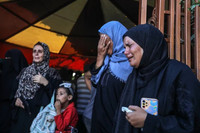 chum-anh-israel-tan-cong-tren-bo-thanh-pho-gaza-0905-10.jpg