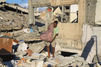 chum-anh-israel-tan-cong-tren-bo-thanh-pho-gaza-0905-15.jpg