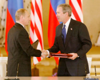 chum-anh-tong-thong-nga-putin-va-cac-doi-tt-my-03.jpg