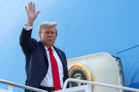 chum-anh-dam-phan-truc-tiep-trump-putin-0805-05.jpg
