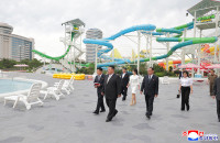 chum-anh-trieu-tien-khanh-thanh-khu-du-lich-bien-wonsan-kalma-07.jpg