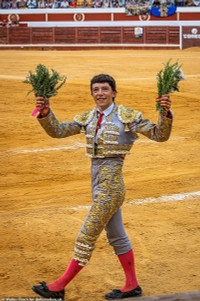 chum-anh-nhung-dau-si-tuoi-teen-o-tay-ban-nha-011.jpg