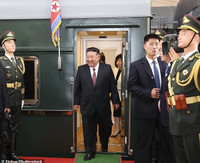con-gai-ong-kim-jong-un-gay-soc-xuat-hien-tai-dieu-binh-day-tin-don-ke-4.jpg