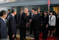con-gai-ong-kim-jong-un-gay-soc-xuat-hien-tai-dieu-binh-day-tin-don-ke-vi.jpg
