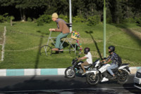 chum-anh-cuoc-song-o-thu-do-tehran-cua-iran-02.jpg