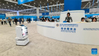 chum-anh-robot-o-trung-tam-truyen-thong-sco-2025-05.jpg