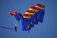 chum-anh-trien-lam-hang-khong-quoc-te-bucharest-2025-05.jpg
