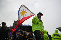 chum-anh-bieu-tinh-o-manila-0905-07.jpg