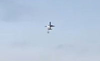 boeing-cho-273-hanh-khach-ha-canh-khan-cap-vi-dong-co-chay-2.jpg