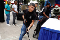 chum-anh-quan-doi-venezuela-huan-luyen-dan-thuong-016.jpg
