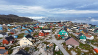chum-anh-dan-mach-trieu-phai-vien-hoa-ky-ve-tiep-quan-greenland-02.jpg