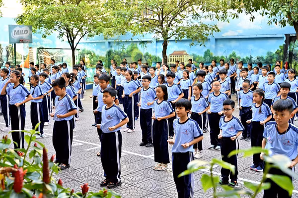Học sinh Trường Tiểu học Đặng Trần Côn (phường Vĩnh Hôi, TPHCM).