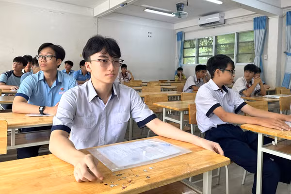 Thí sinh TPHCM tham gia kỳ thi tuyển sinh lớp 10 năm học 2026-2027.