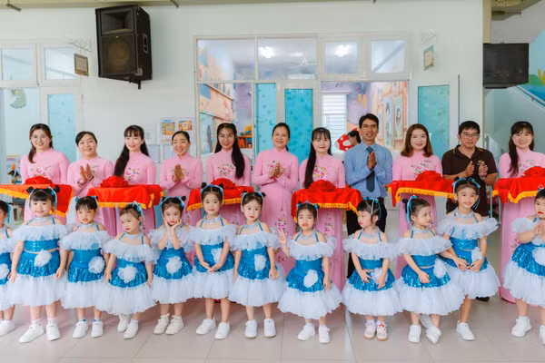 Trường Mầm non Tân Phong khánh thành Thư viện số.