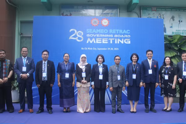 Các đại biểu tham dự sự kiện Diễn đàn Giáo dục khu vực. 