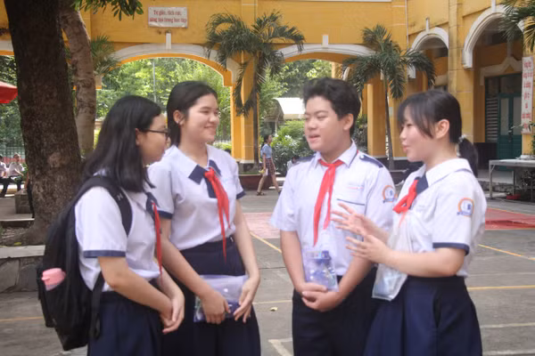 Thí sinh TPHCM tham gia kỳ thi lớp 10 năm 2025.
