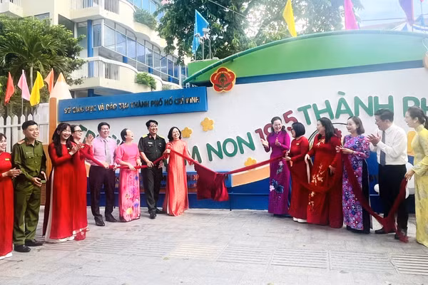 Nhà trường vinh dự đón nhận bằng công nhận trường mầm non đạt chuẩn quốc gia mức độ 2 và kiểm định chất lượng giáo dục cấp độ 3.