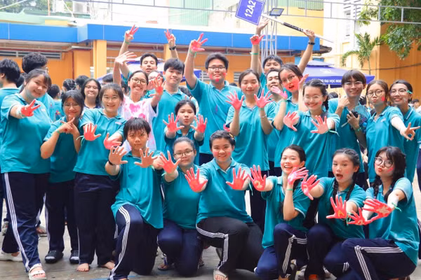 Trường THPT Ten Lơ Man luôn nỗ lực xây dựng môi trường học đường thân thiện.