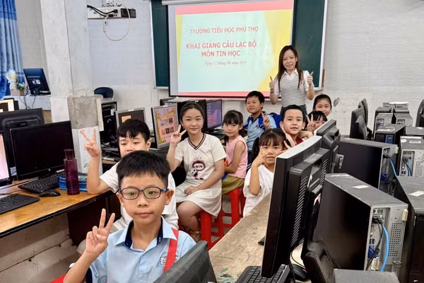 Hoạt động của câu lạc bộ Tin học, Trường Tiểu học Phú Thọ (phường Phú Thọ, TPHCM) trong dịp hè 2025.