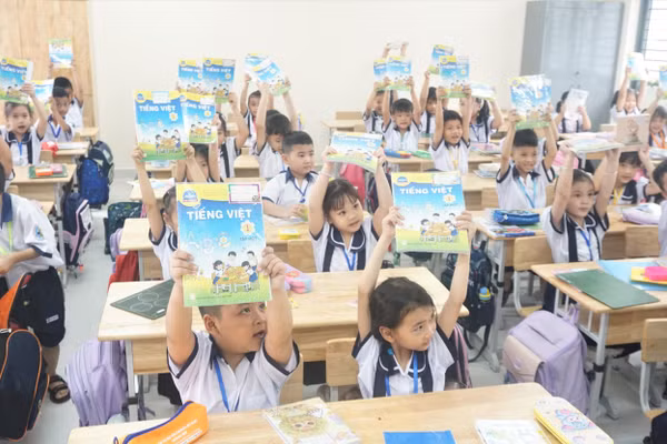 Giờ học của học sinh Trường Tiểu học Đặng Thùy Trâm (An Hội Tây, TPHCM).