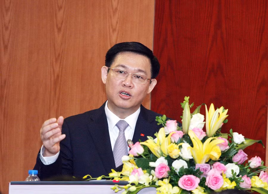 Phó Thủ tướng Vương Đình Huệ phát biểu tại hội thảo. Ảnh VGP