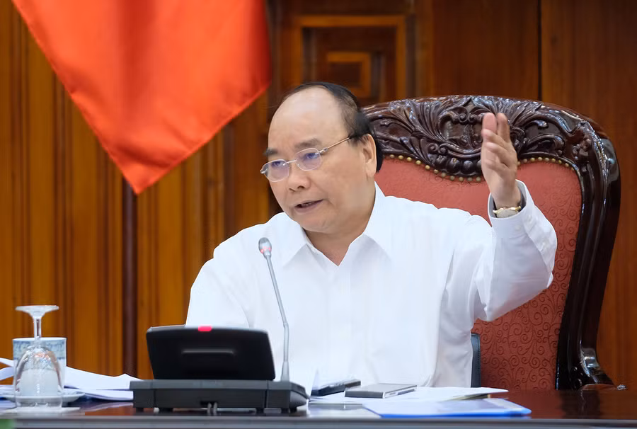 Thủ tướng Nguyễn Xuân Phúc chủ trì cuộc họp. Ảnh: VGP