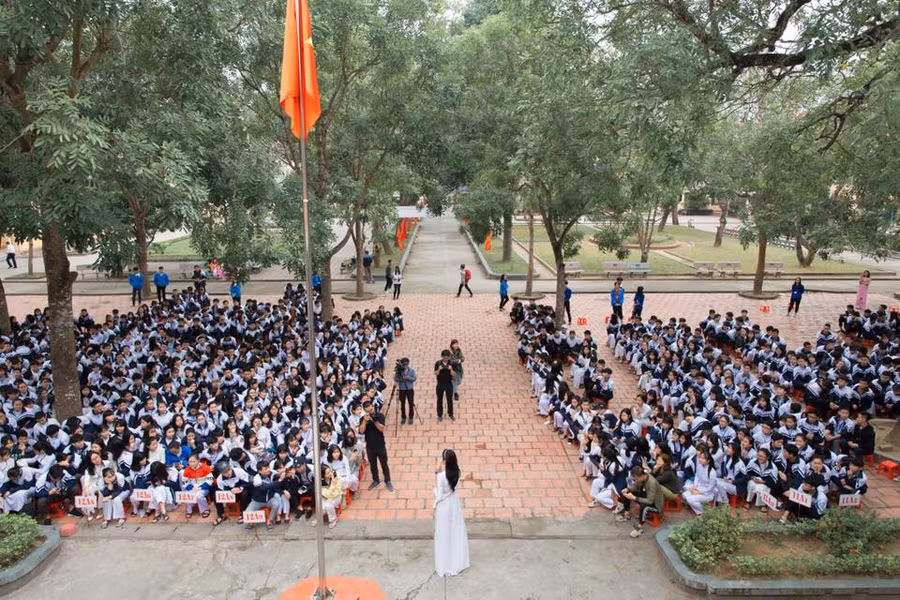 Bước đi trên sàn “Catwalk” mang tên Trường THPT Tĩnh Gia. Bước đi trên sàn “Catwalk” mang tên Trường THPT Tĩnh Gia.