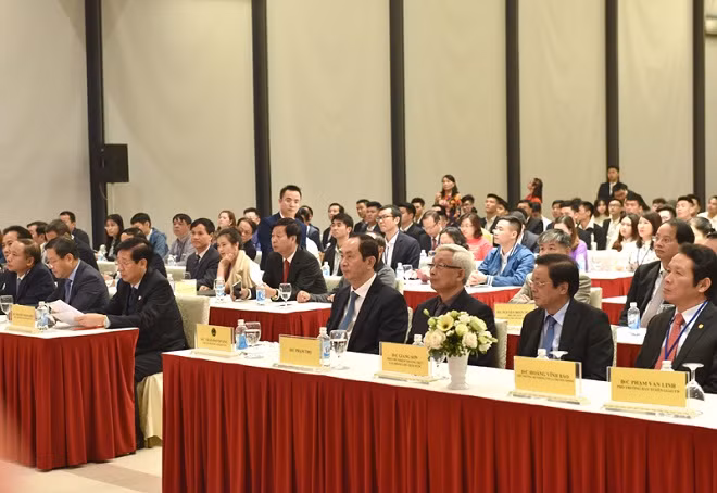 Chủ tịch nước và các đại biểu tham dự Lễ phát động