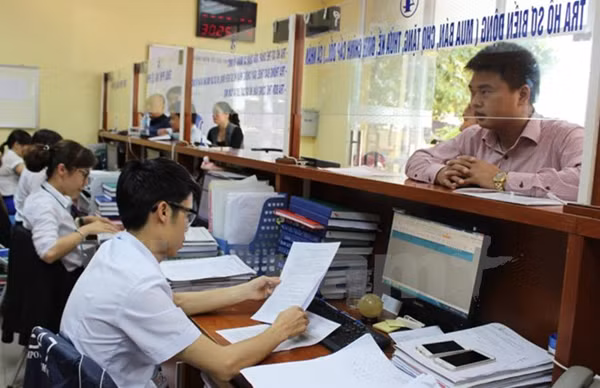 Trong phát ngôn, cán bộ, công chức Hà Nội phải sử dụng ngôn ngữ dễ nghe, dễ hiểu, tuyệt đối không nói trống không, cộc lốc, nói quá to hoặc quá nhỏ… Ảnh minh họa: Internet