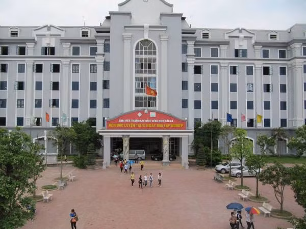 Trường CĐCN Bắc Hà nơi để xảy ra hàng loạt sai phạm trong liên kết đào tạo ngoại ngữ.