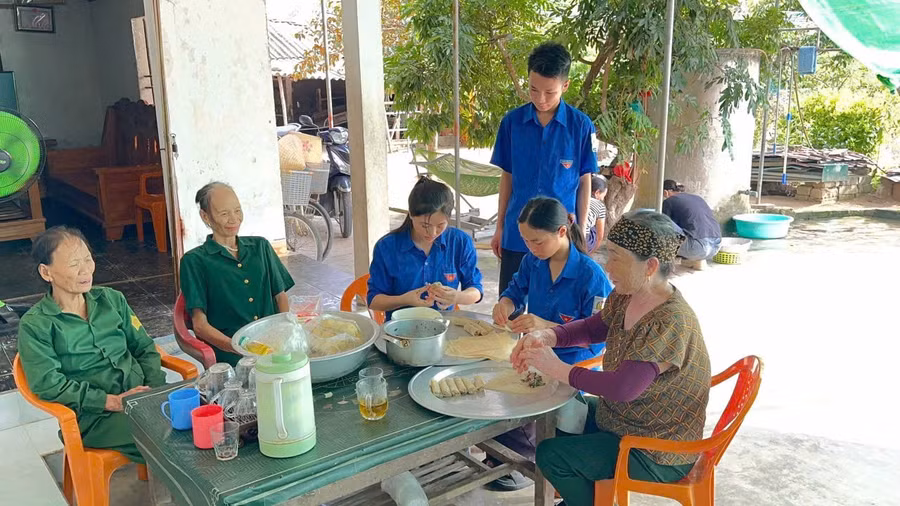 Hà Tĩnh trao gửi hơn 150 mâm cơm nghĩa tình đến các gia đình chính sách, thân nhân liệt sĩ trong tháng 7 tri ân.