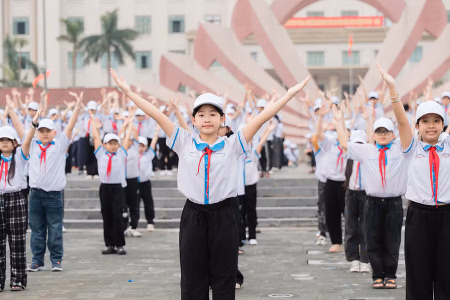 Học sinh Hà Tĩnh đồng diễn chào mừng Đại hội Đoàn tỉnh lần thứ XIX. 