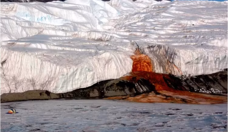 Cổng địa ngục và những nơi kỳ lạ nhất trái đất