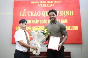 Rafaelson chính thức trở thành công dân Việt Nam