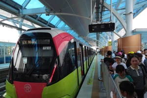 Nghỉ lễ Quốc khánh 2/9, lượt người trải nghiệm tàu metro Nhổn - ga Hà Nội tăng đột biến