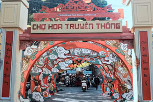 Chợ hoa Hàng Lược vắng bóng cây 'khủng'