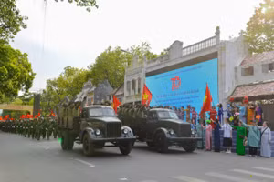 Hà Nội rợp cờ hoa trong 'Ngày hội Văn hóa vì Hòa bình'