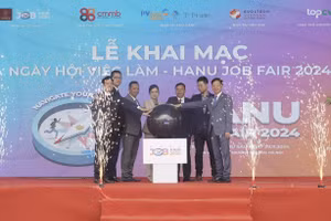 Nhiều cơ hội việc làm cho sinh viên Đại học Hà Nội