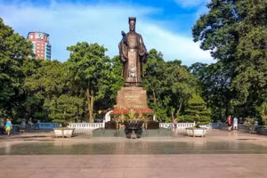 Hà Nội: Ngắm lại Vườn hoa Lý Thái Tổ trước khi cải tạo