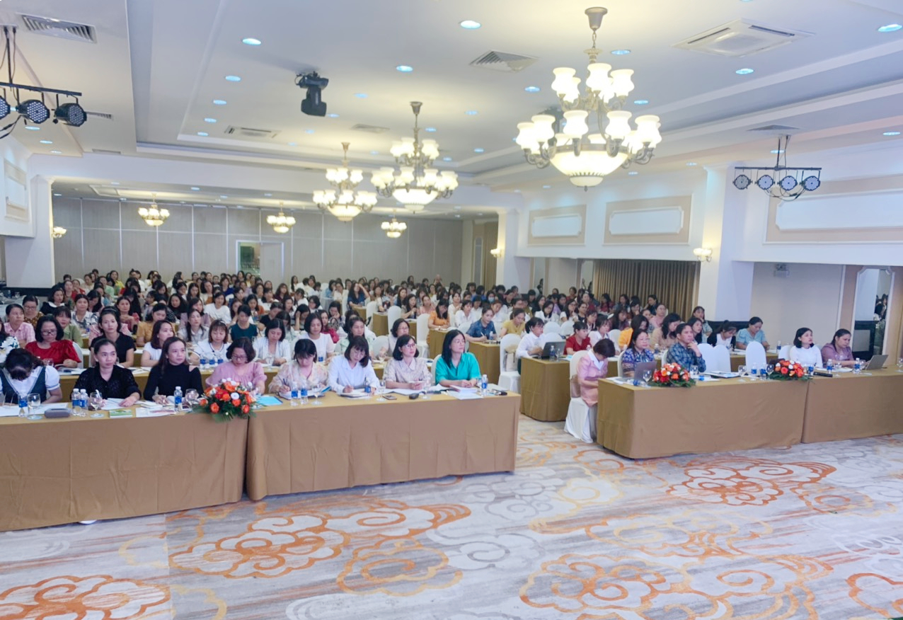 Các đại biểu tham dự chương trình tập huấn tại Khánh Hòa. Các đại biểu tham dự chương trình tập huấn tại Khánh Hòa.